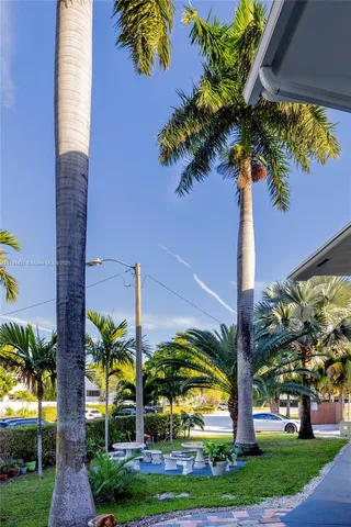 $1,900 | 1060 Northeast 78th Street, Unit 5, Miami, FL 33138