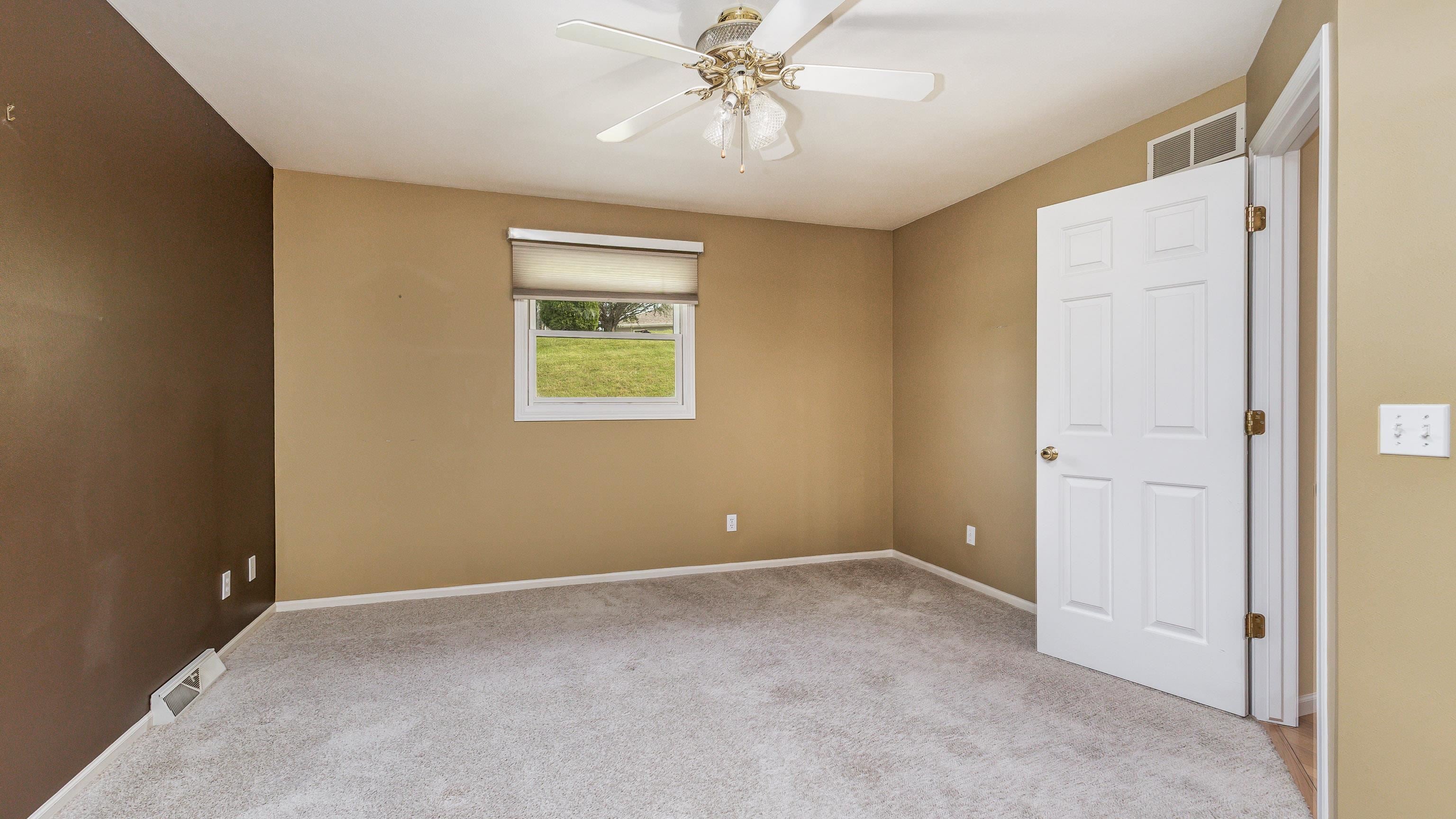 5125 Valley Forge Road Dubuque, IA 52002 - Photo 18 of 36 Gallery Image 18