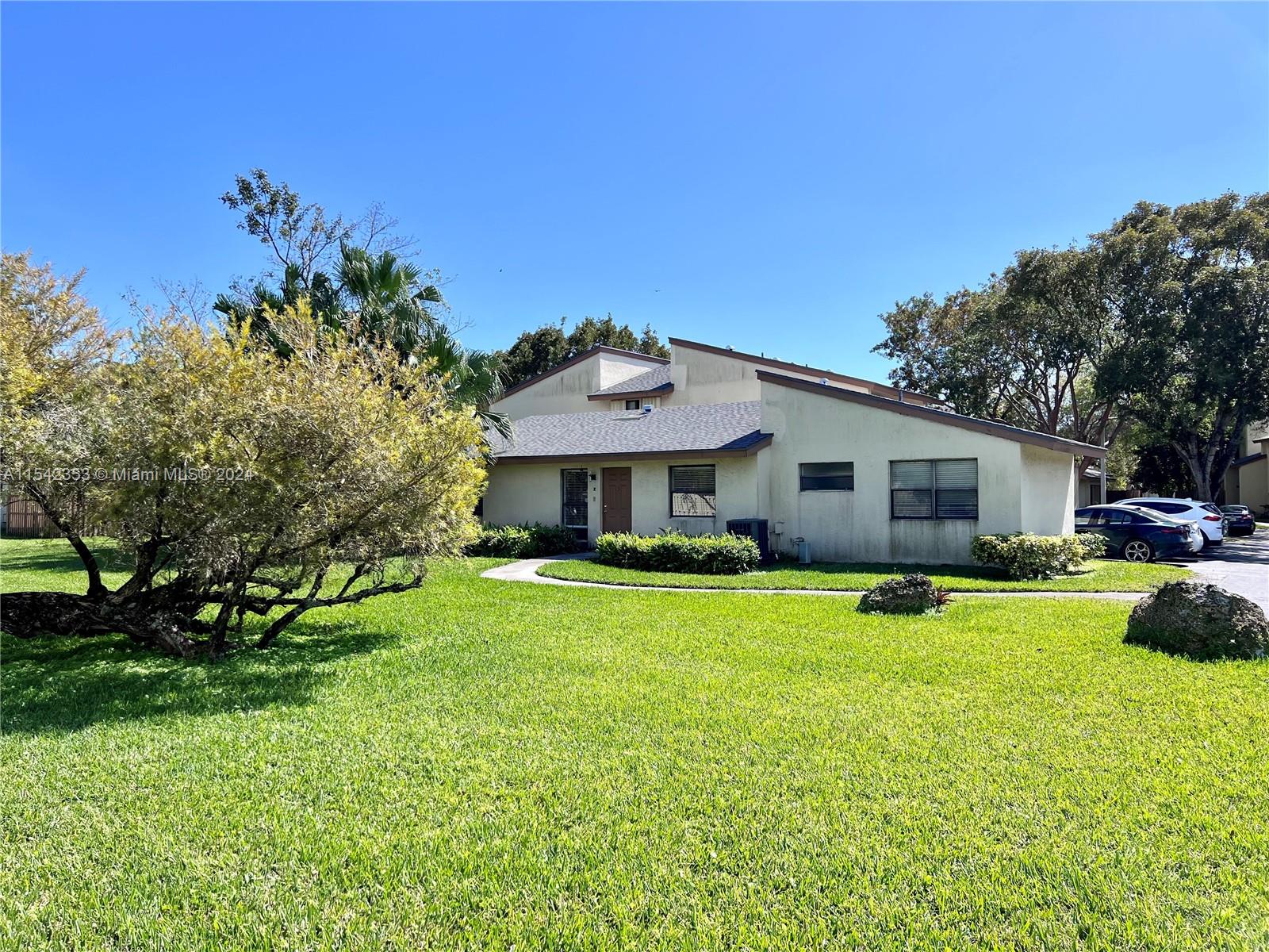 11353 Southwest 109th Road, Unit 55Z Miami, FL 33176 - Photo 2 of 82