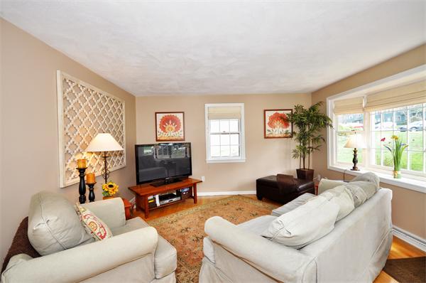 2 Apple Ridge Road, Unit 6 Maynard, MA 01754 - Photo 2 of 21 Gallery Image 2