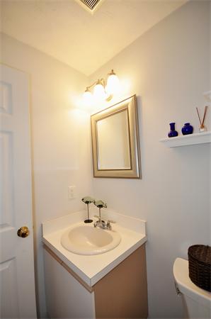 2 Apple Ridge Road, Unit 6 Maynard, MA 01754 - Photo 8 of 21 Gallery Image 8