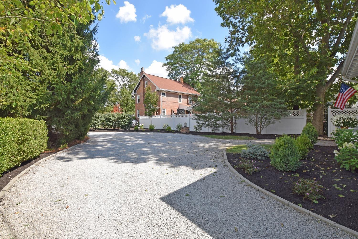 2921 Madison Road Cincinnati, OH 45209 - Photo 4 of 50 Gallery Image 4