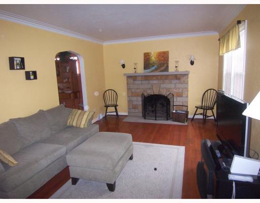 4729 Curry Road Whitehall, PA 15236 - Photo 2 of 16 Living Room.
