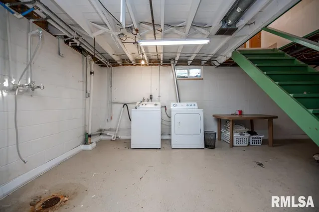 $110,000 | 1006 Cambridge Court, Pekin, IL 61554