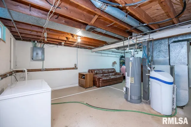 $110,000 | 1006 Cambridge Court, Pekin, IL 61554