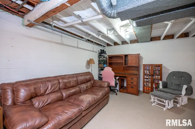 $110,000 | 1006 Cambridge Court, Pekin, IL 61554