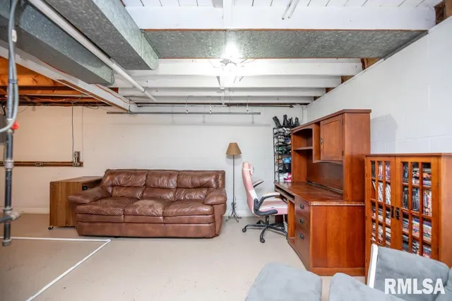 $110,000 | 1006 Cambridge Court, Pekin, IL 61554