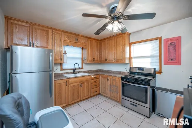 $110,000 | 1006 Cambridge Court, Pekin, IL 61554