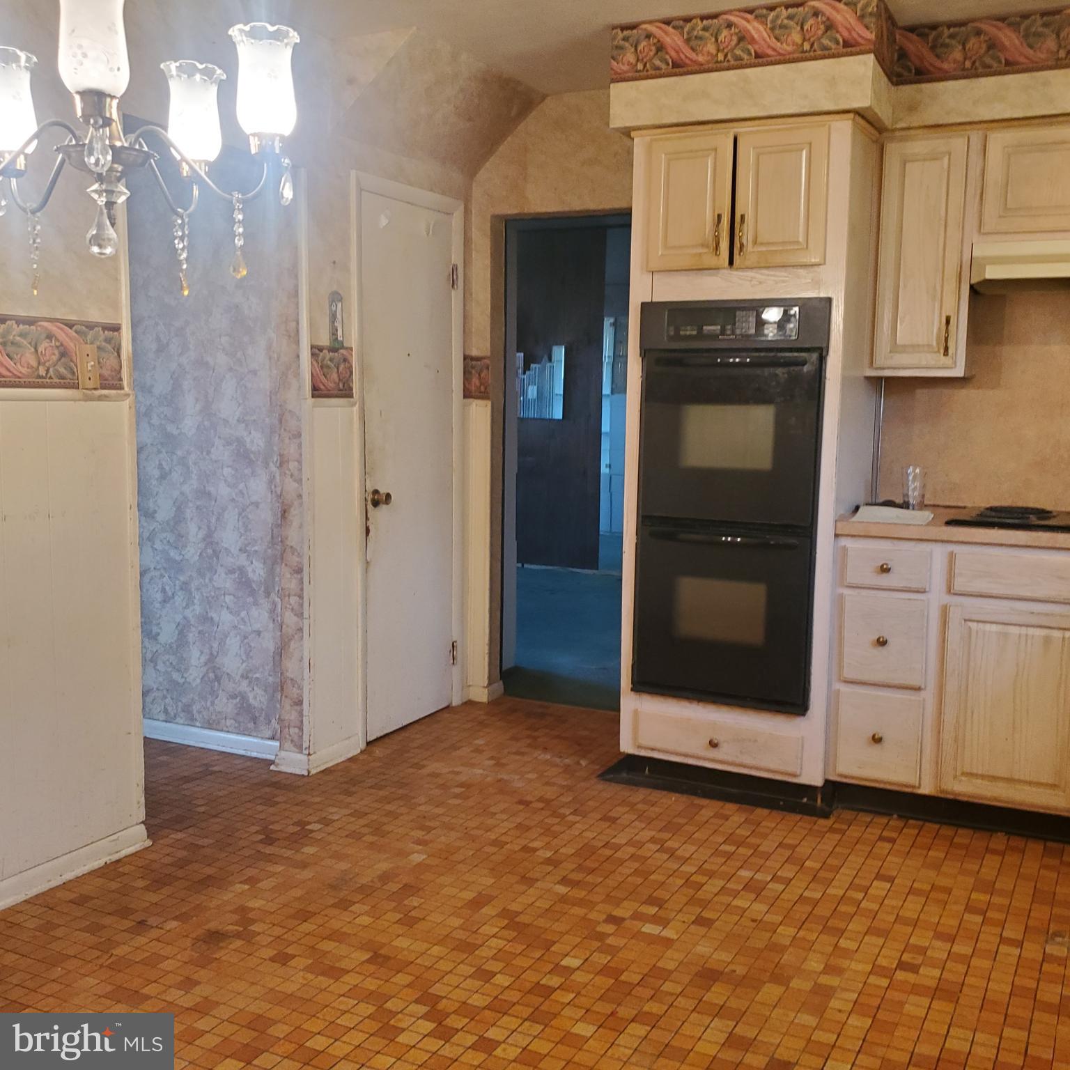 12 Independence Boulevard Lawnside, NJ 08045 - Photo 8 of 19