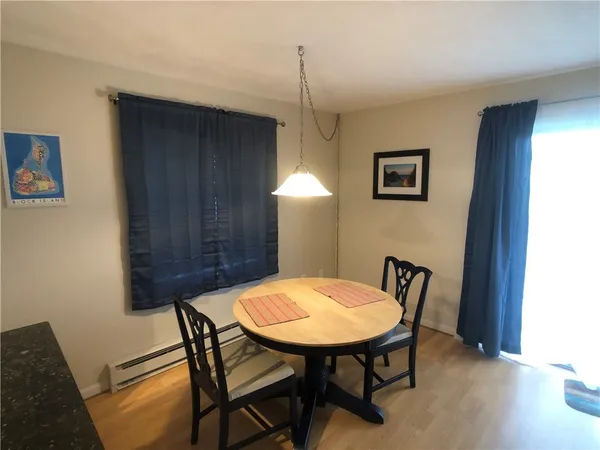 $1,900 | 130 Purgatory Road, Unit 4, Middletown, RI 02842