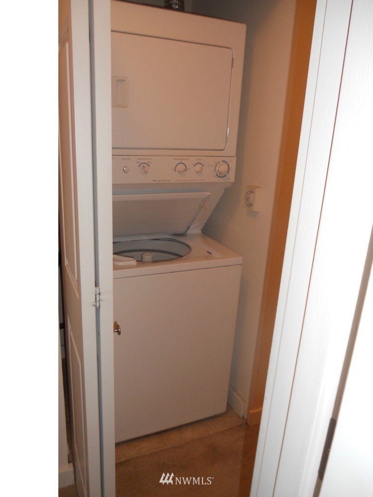 18930 Bothell Everett Highway, Unit H304 Bothell, WA 98012 - Photo 13 of 21