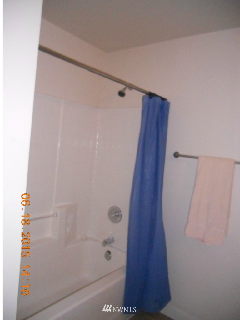 18930 Bothell Everett Highway, Unit H304 Bothell, WA 98012 - Photo 17 of 21