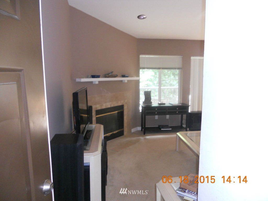 18930 Bothell Everett Highway, Unit H304 Bothell, WA 98012 - Photo 8 of 21