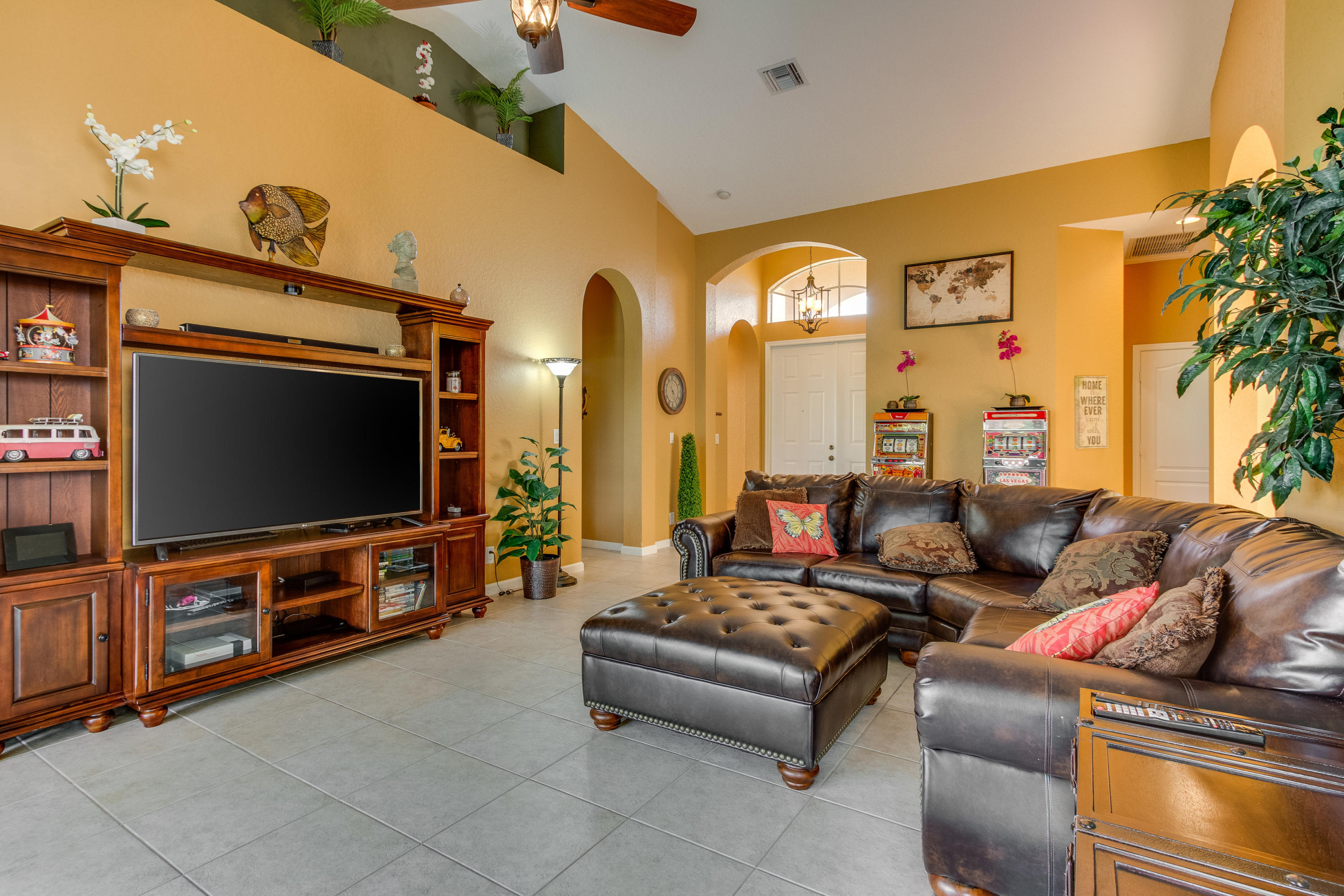 5953 Spanish River Road Fort Pierce, FL 34951 - Photo 5 of 27 Great Room