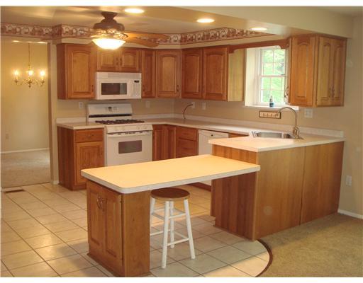 1871 Old Ramsey Road Monroeville, PA 15146 - Photo 4 of 18 Kitchen. Spacious kitchen is open to the family room and door to the deck. Prepare a meal and don t miss out on time with the family.