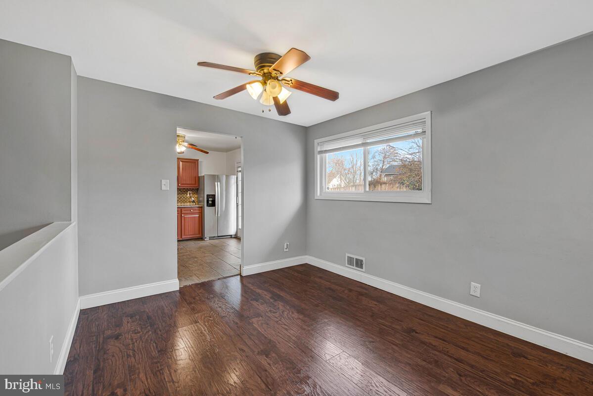 1310 Asheville Road District Heights, MD 20747 - Photo 18 of 38 Dining Room