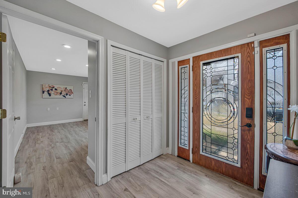 1310 Asheville Road District Heights, MD 20747 - Photo 5 of 38 Entryway