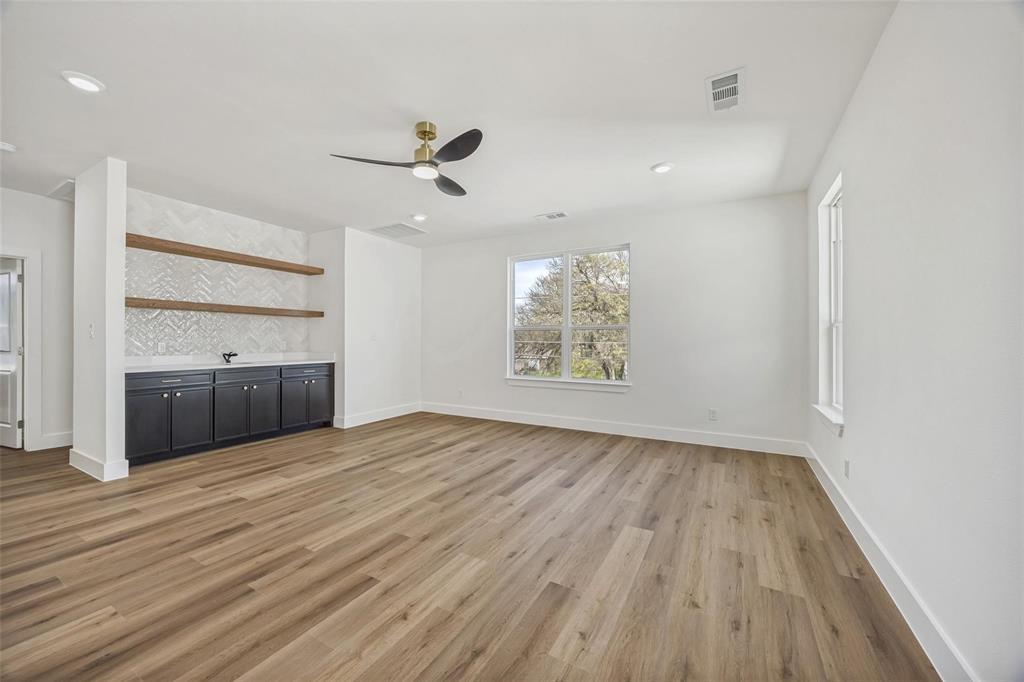 2410 Fuqua Road Rowlett, TX 75088 - Photo 7 of 19 Gallery Image 7