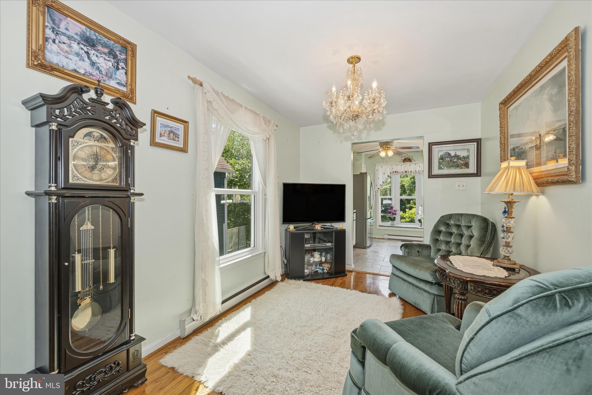 6594 Hemlock Point Road New Market, MD 21774 - Photo 27 of 98 Living Room