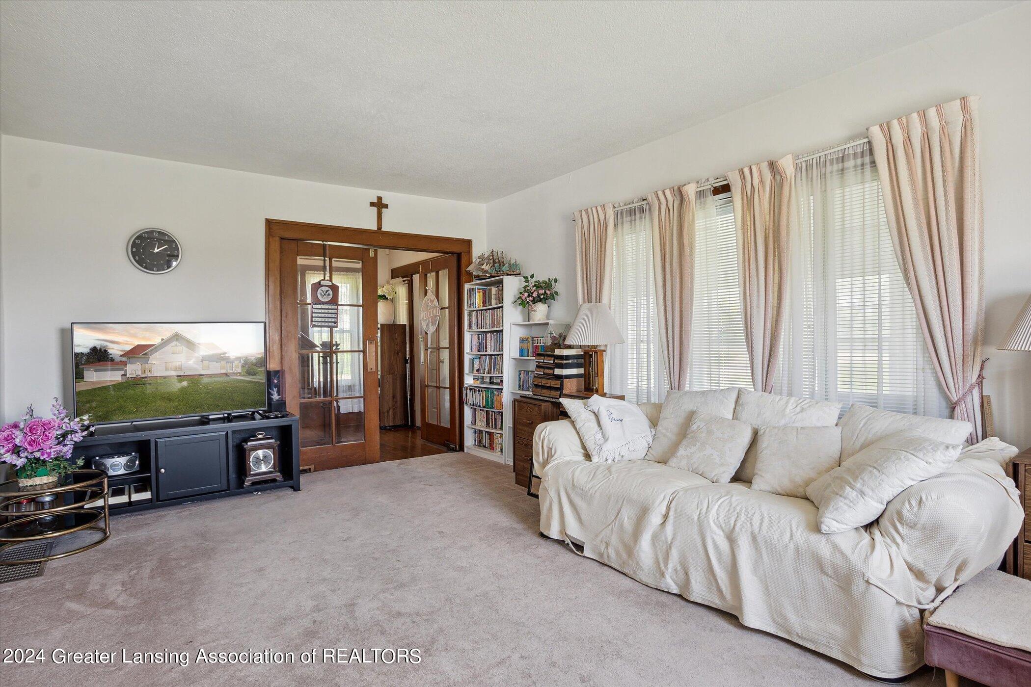 5474 South Vernon Road Durand, MI 48429 - Photo 9 of 63 12-5474-Vernon-Rd-WindowStill-25