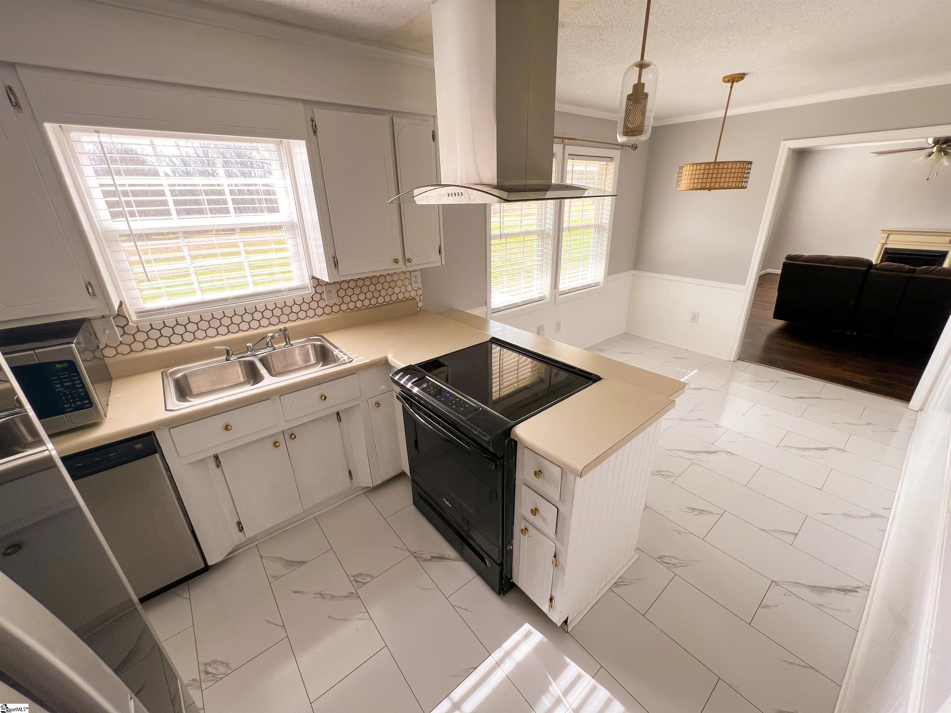 136 West Old Pendleton Road Central, SC 29630 - Photo 4 of 28 Gallery Image 4