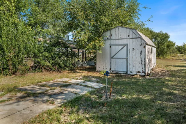 $76,000 | 513 Reynolds Street, Wheeler, TX 79096