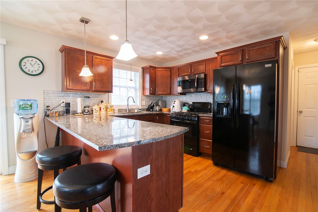 38 Fieldstone Way Westerly, RI 02891 - Photo 12 of 16