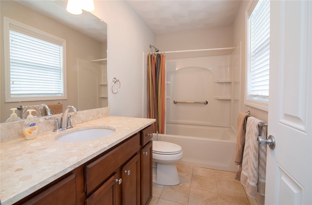38 Fieldstone Way Westerly, RI 02891 - Photo 13 of 16