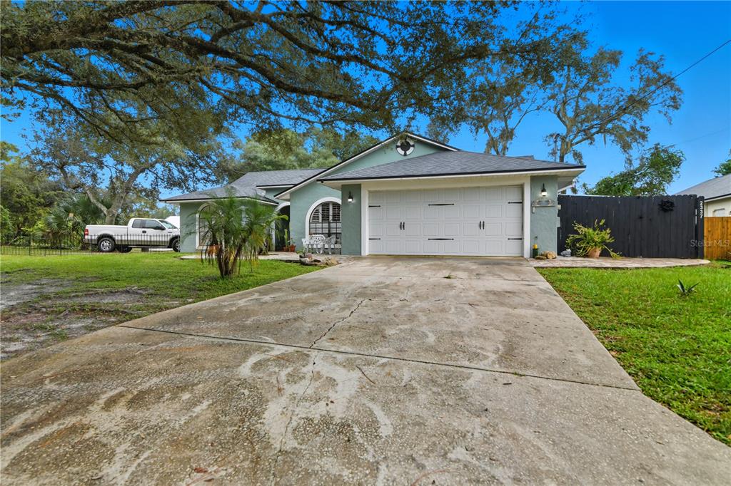 2337 Rabenton Road Deltona, FL 32738 - Photo 2 of 23 Gallery Image 2