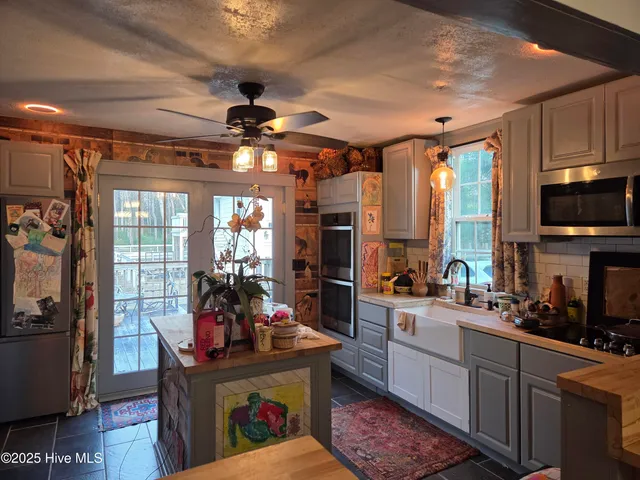 $675,000 | 6047 Caratoke Highway, Poplar Branch, NC 27965