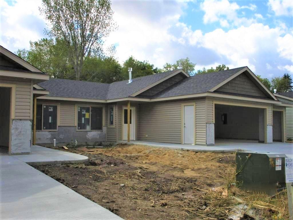 423 7th Street Southwest Pine Island, MN 55963 - Photo 1 of 1