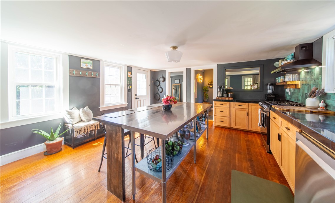 6196 Flat River Road Coventry, RI 02827 - Photo 19 of 49