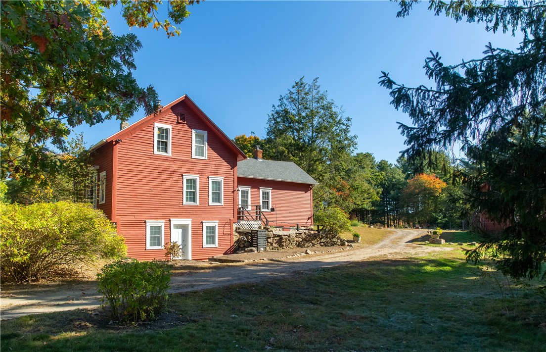 6196 Flat River Road Coventry, RI 02827 - Photo 3 of 49