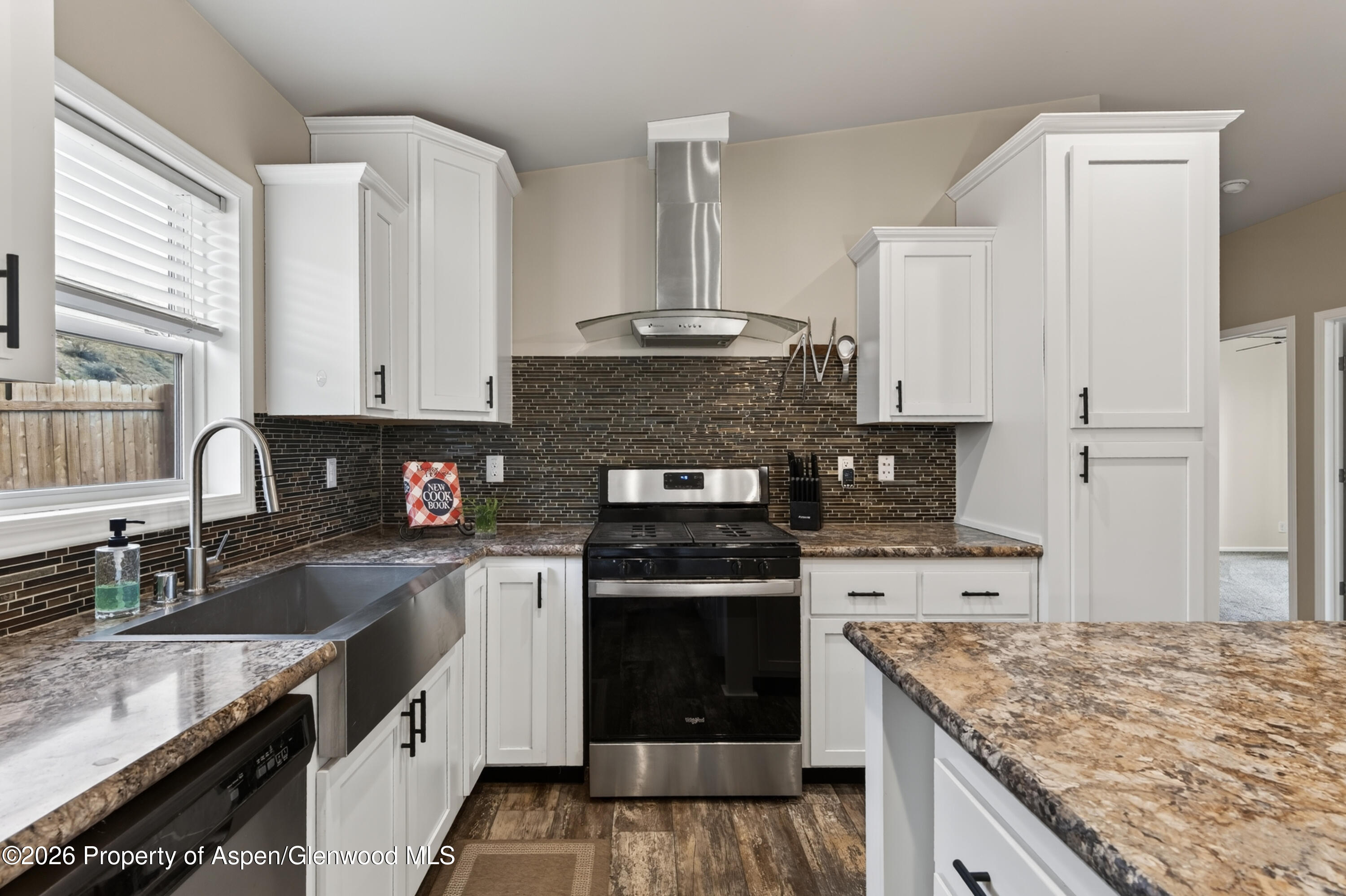 2432 Pioneer Way Rifle, CO 81650 - Photo 8 of 29 image-7