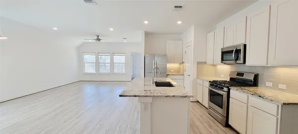 $2,300 | 7606 Pewter Luster Bend, Del Valle, TX 78617