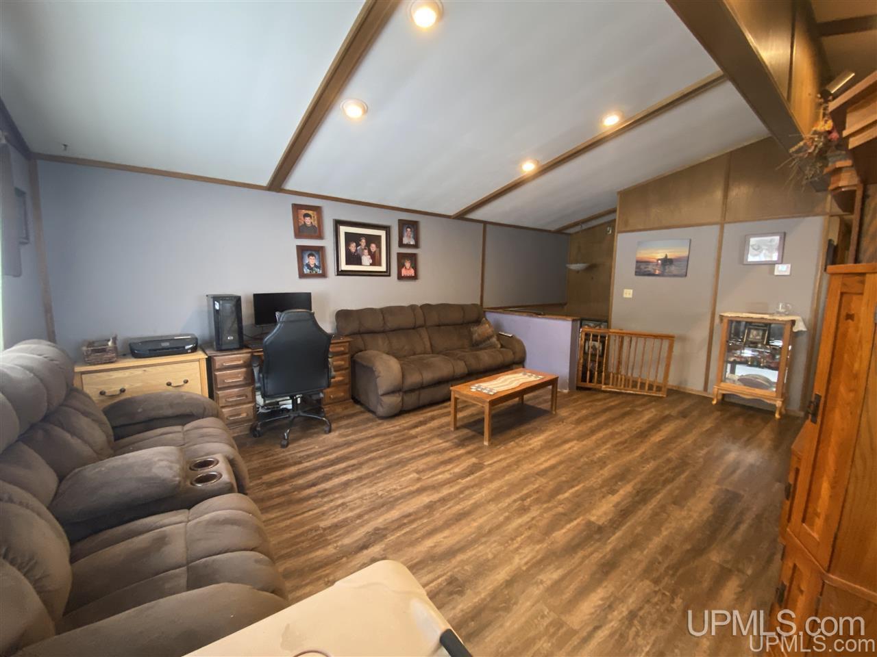 245 North Rose Street Ishpeming, MI 49849 - Photo 8 of 33