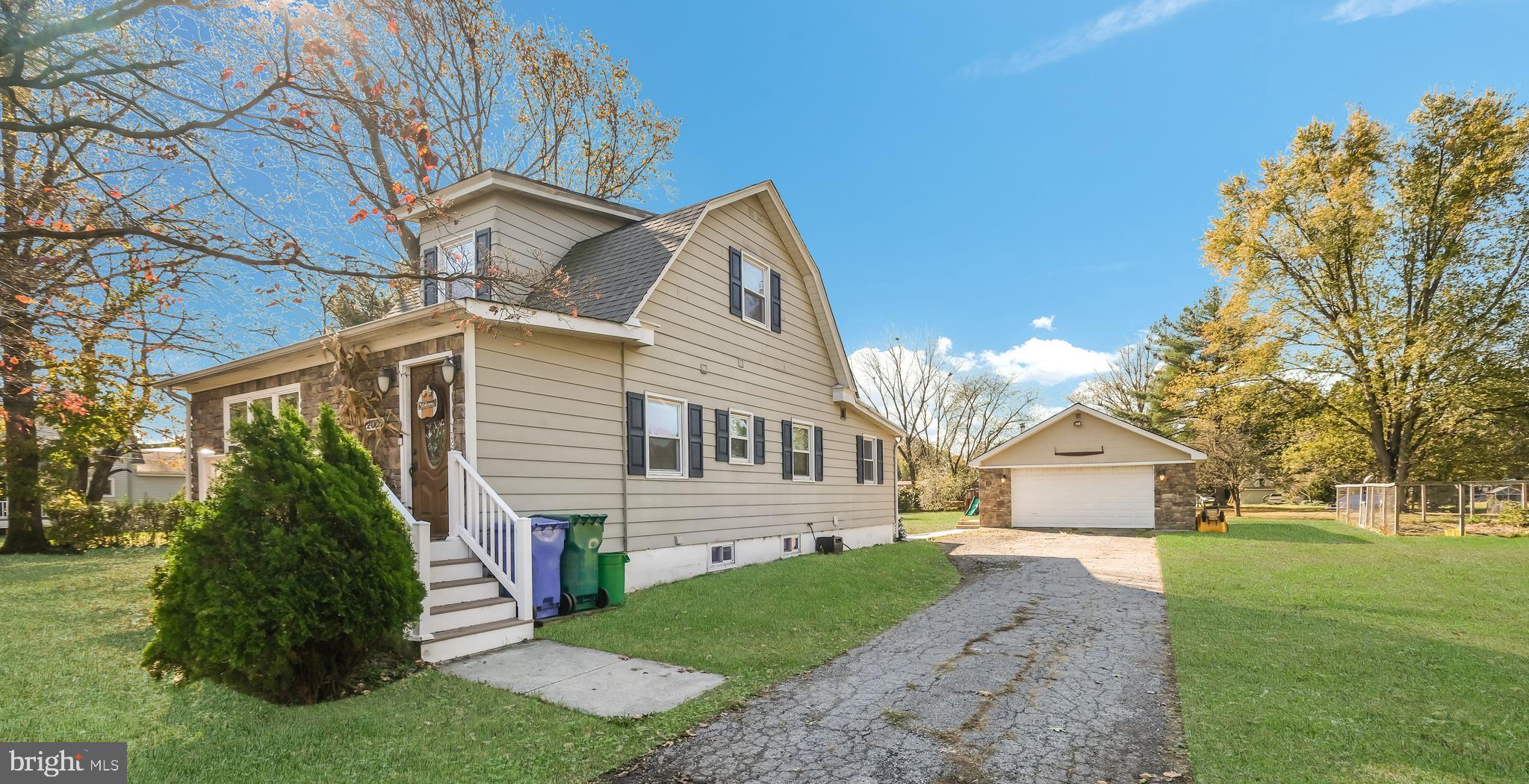 2005 Edgely Road Levittown, PA 19057 - Photo 1 of 30 Gallery Image 1