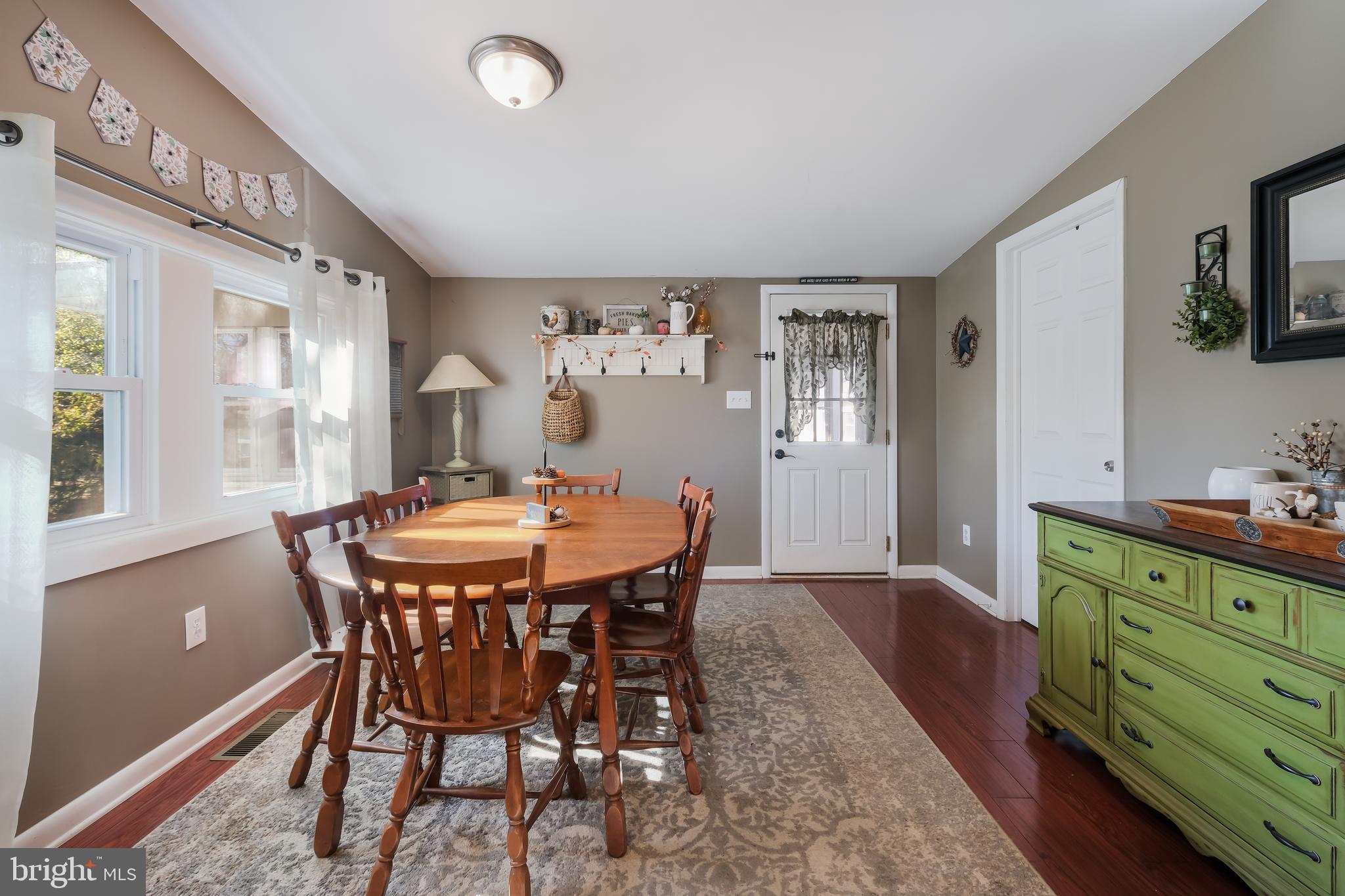 2005 Edgely Road Levittown, PA 19057 - Photo 11 of 30 Gallery Image 11