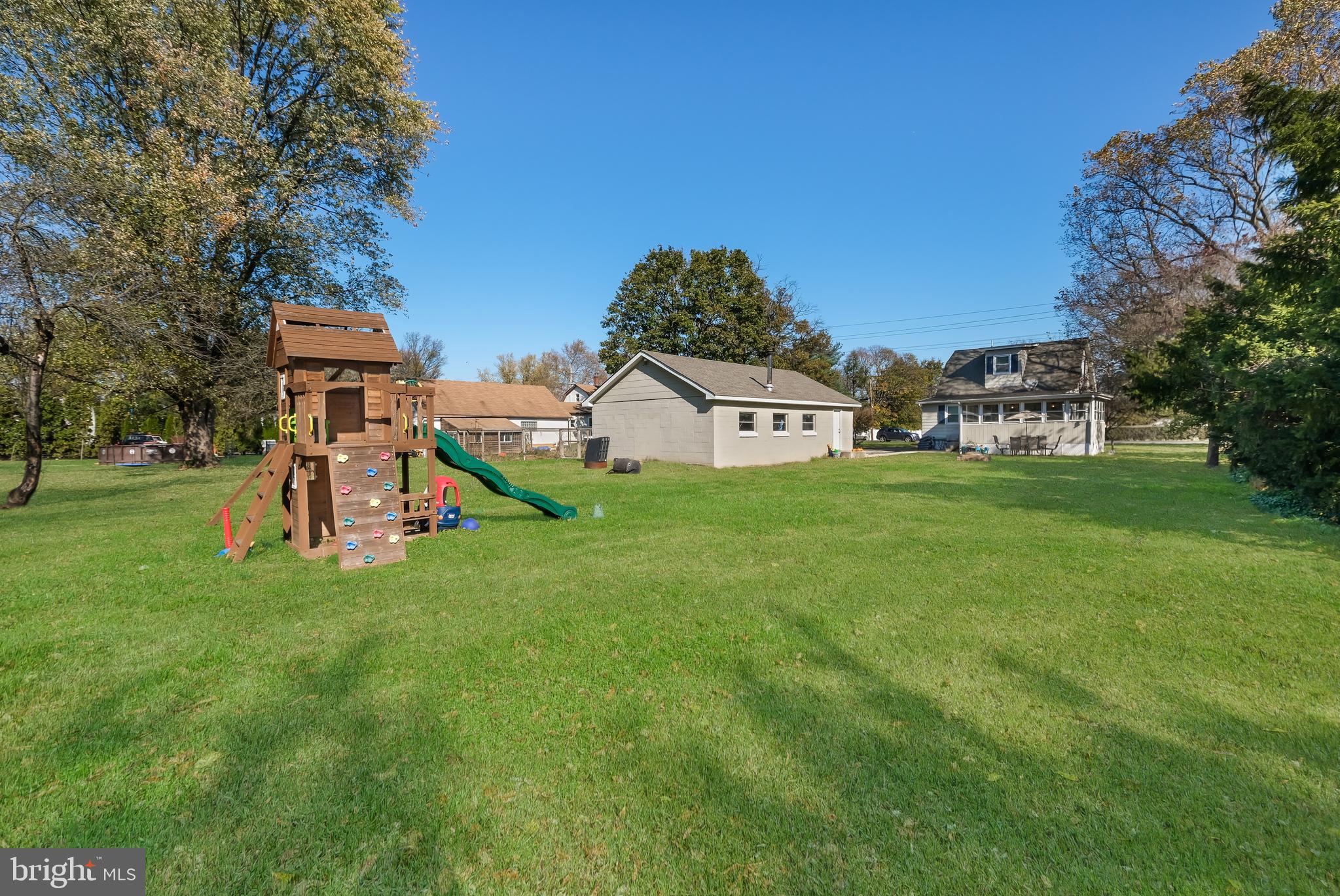 2005 Edgely Road Levittown, PA 19057 - Photo 25 of 30 Gallery Image 25
