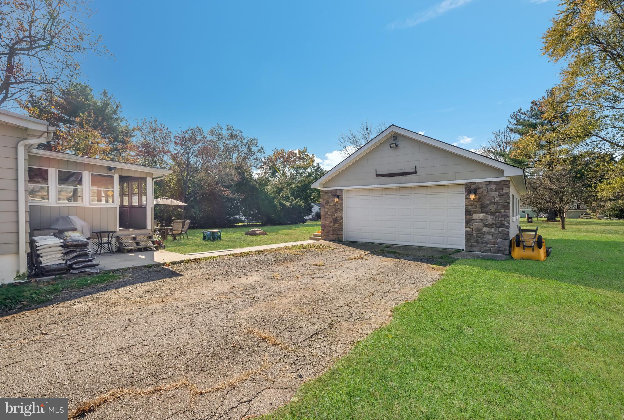 2005 Edgely Road Levittown, PA 19057 - Photo 29 of 30 Gallery Image 29