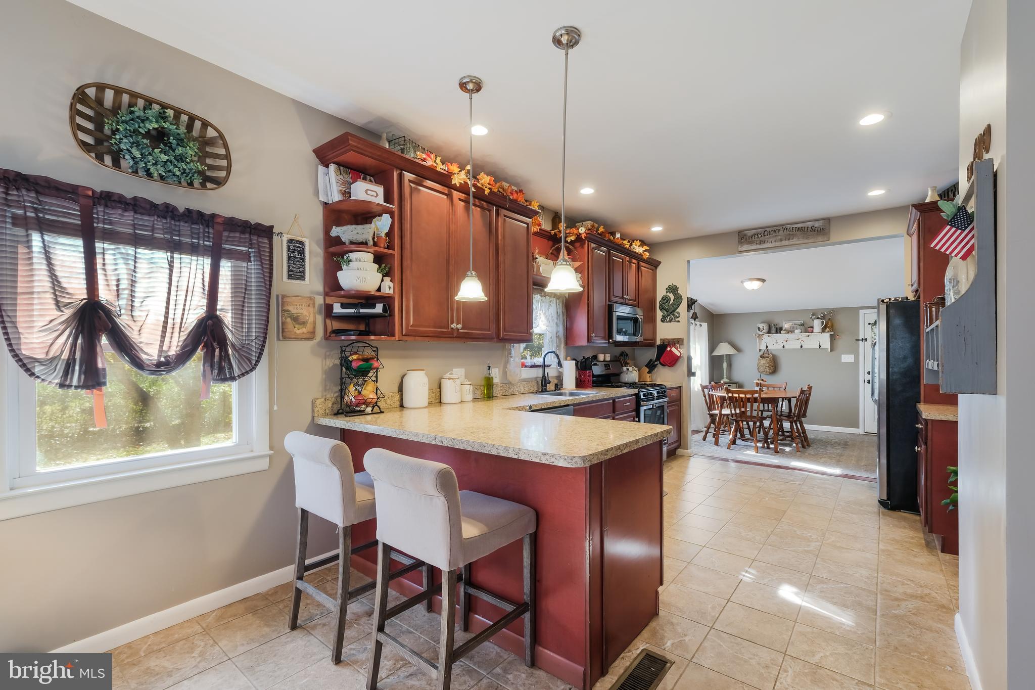2005 Edgely Road Levittown, PA 19057 - Photo 7 of 30 Gallery Image 7