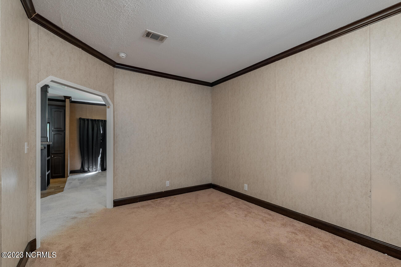 160 Porters Ridge Road Jacksonville, NC 28540 - Photo 10 of 34 Office / Bonus Room