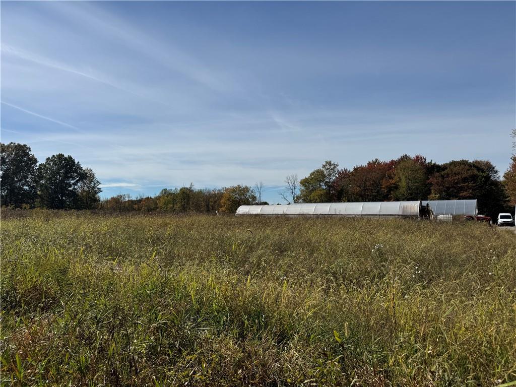 60 Uber Road Grove City, PA 16127 - Photo 2 of 5