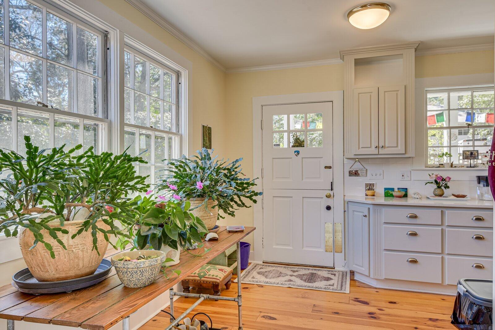 424 Berrie Road Aiken, SC 29801 - Photo 8 of 57 Gallery Image 8