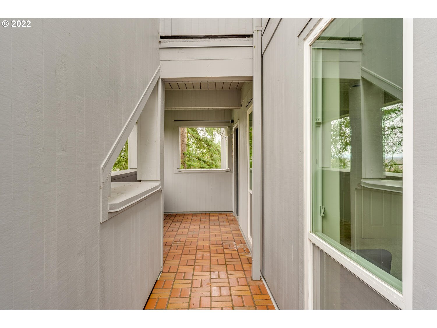 5401 Southwest View Point Terrace Portland, OR 97239 - Photo 3 of 29