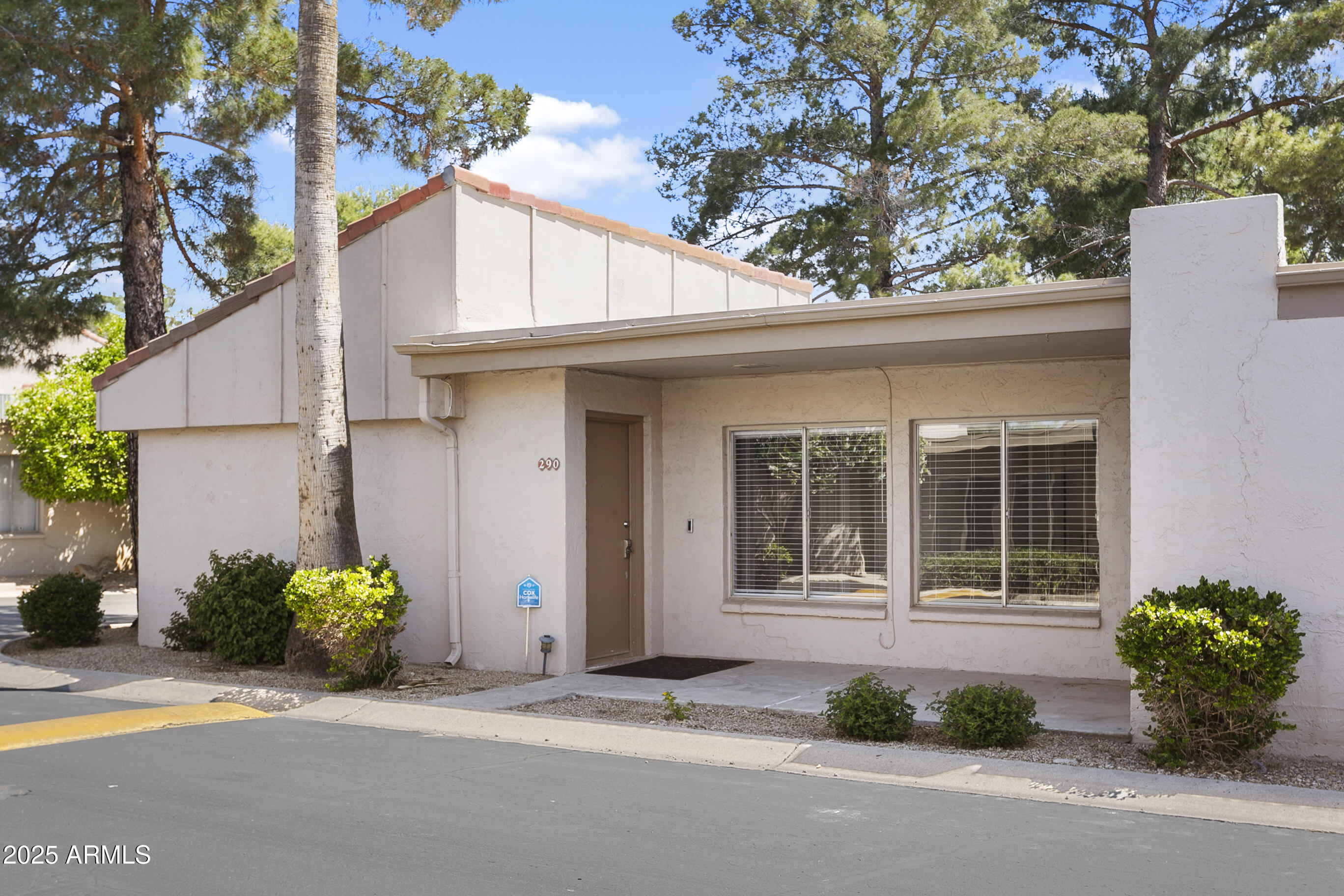 6350 North 78th Street, Unit 290 Scottsdale, AZ 85250 - Photo 1 of 19 front view of a house