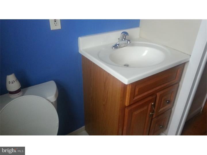 215 Beechwood Road Brookhaven, PA 19015 - Photo 8 of 10 Bathroom