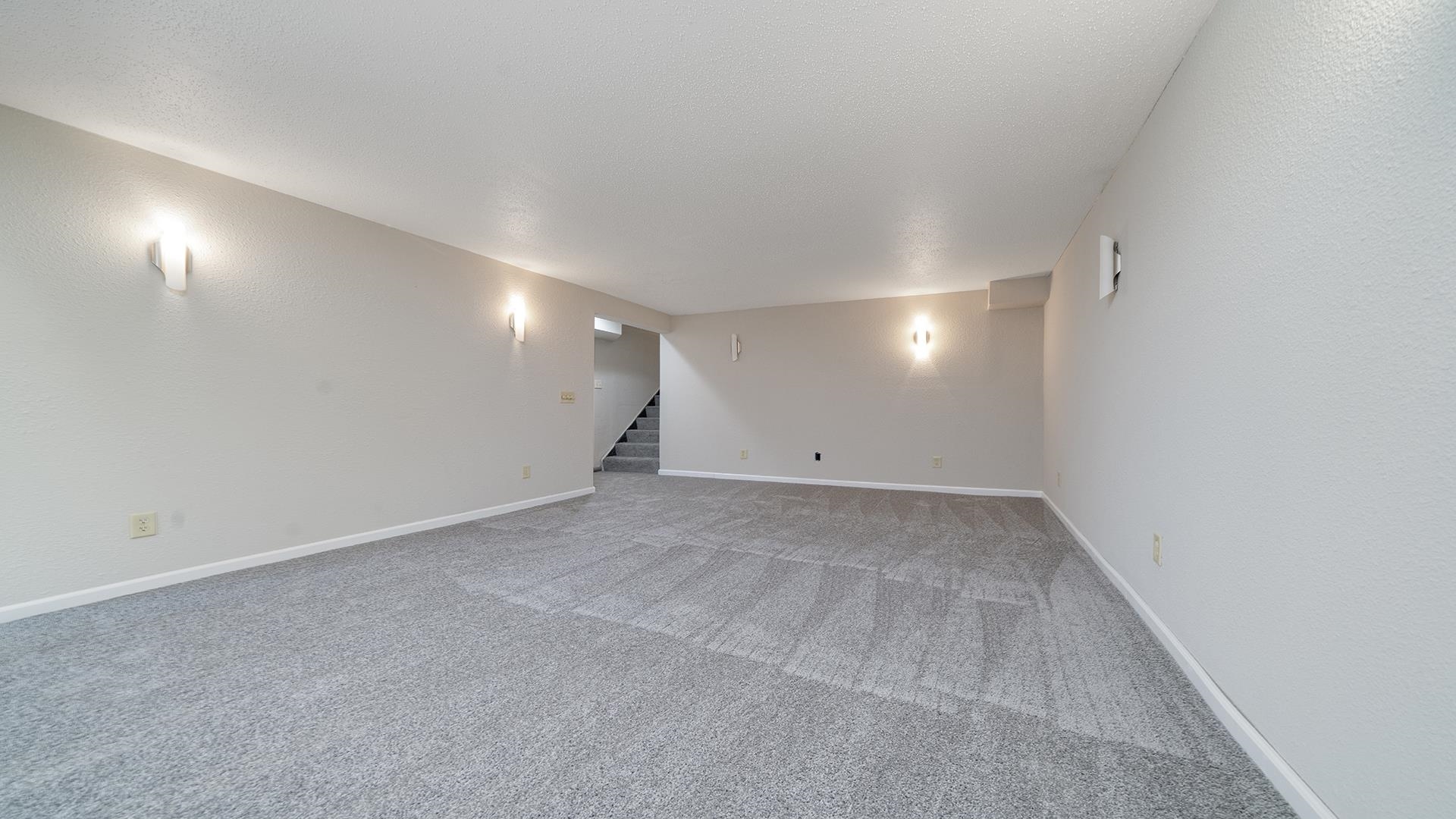4604 Mohawk Road Rockford, IL 61107 - Photo 21 of 30 a view of an empty room
