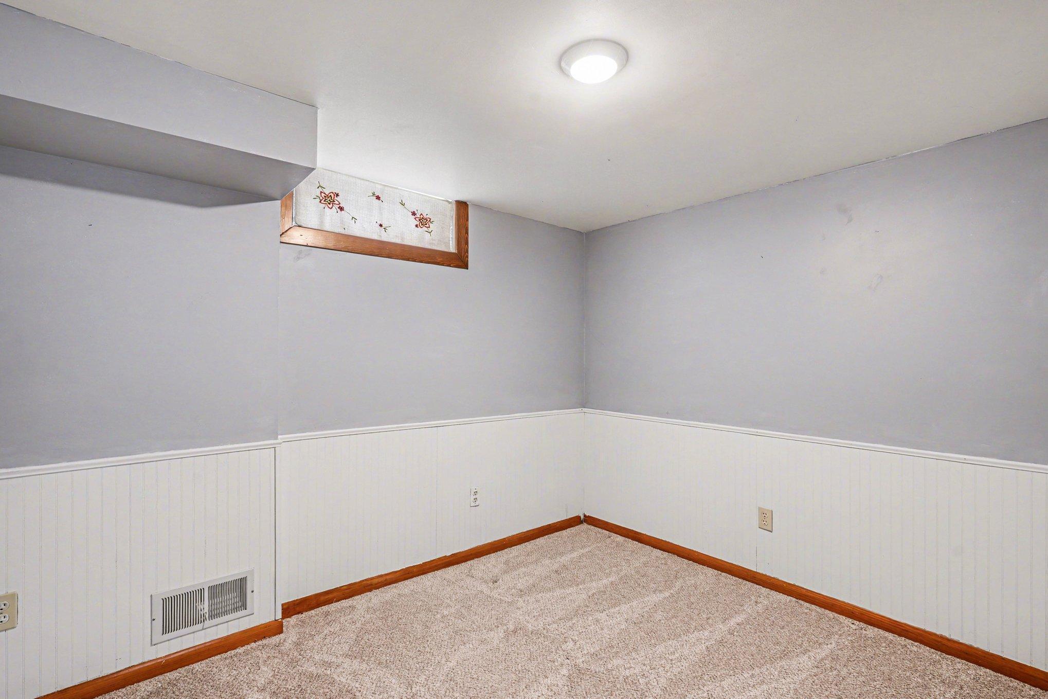 2966 Simpson Street Roseville, MN 55113 - Photo 15 of 26