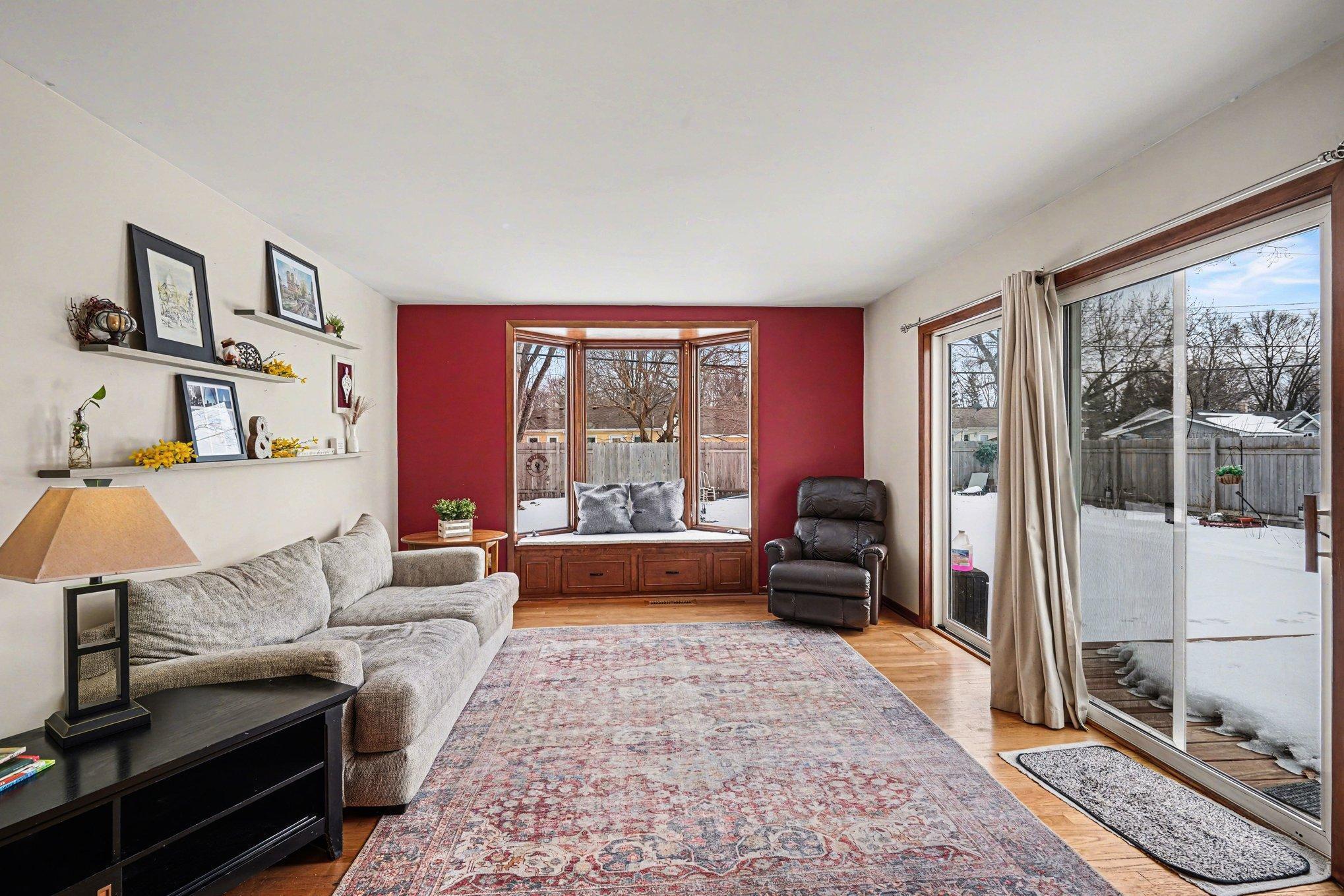 2966 Simpson Street Roseville, MN 55113 - Photo 7 of 26